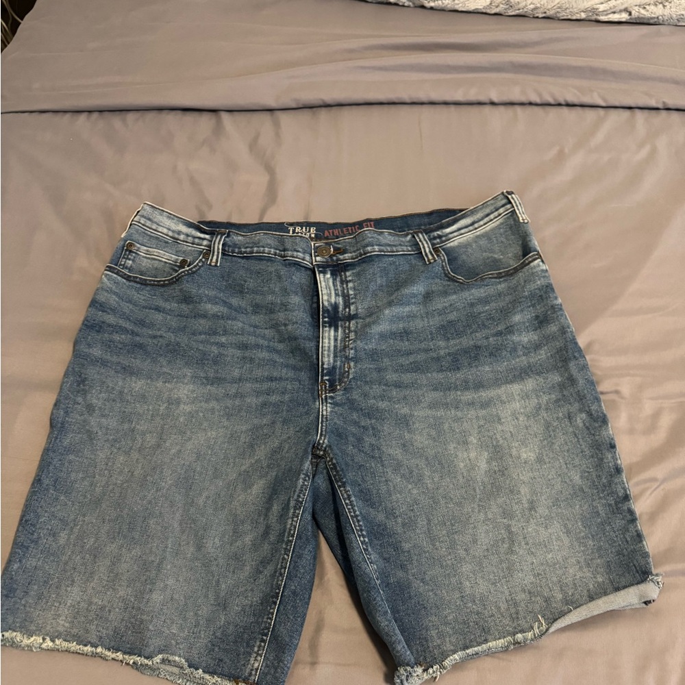 Men’s jean shorts